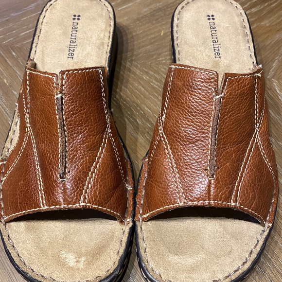 Naturalizer Leather Sandals Size 8W - Picture 2 of 4